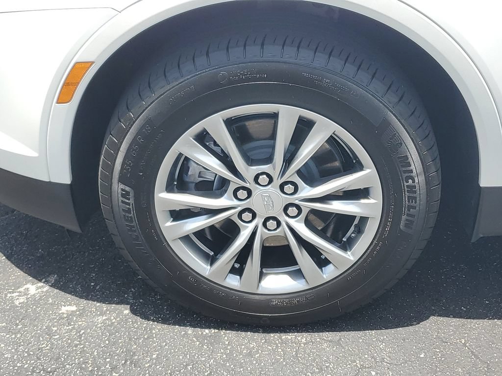 Certified 2023 Cadillac XT5 Premium Luxury FWD image 11