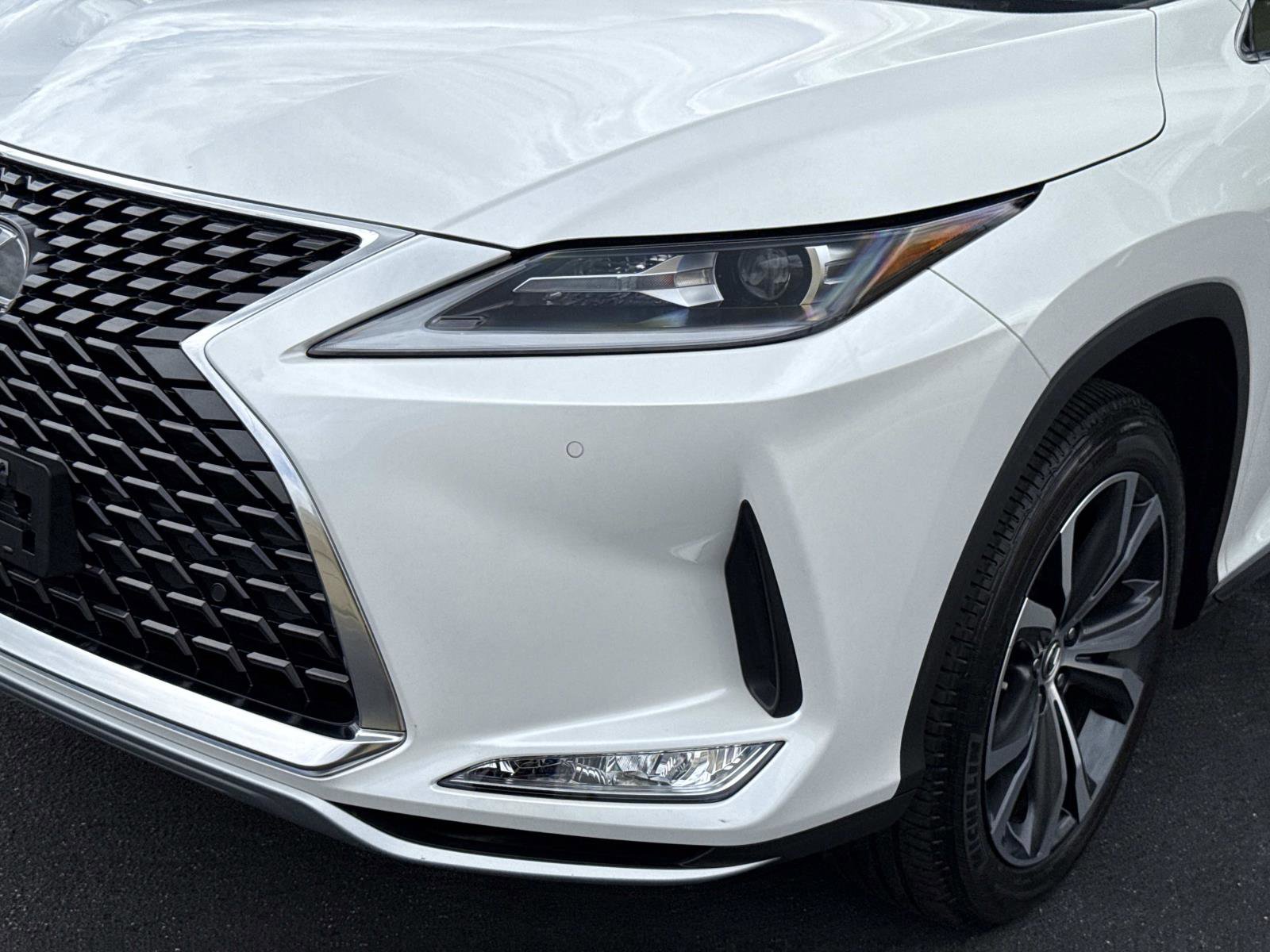 Used 2022 Lexus RX 350L Premium w/ Premium Package AWD/4WD image 9