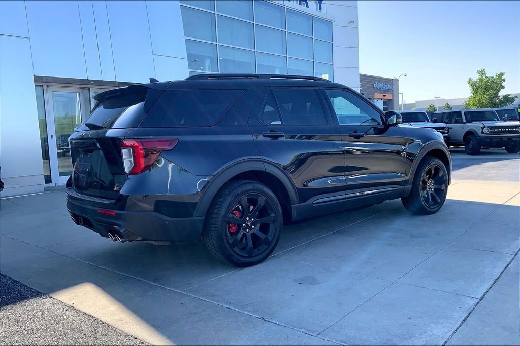Used 2022 Ford Explorer ST w/ Equipment Group 401A AWD/4WD image 6
