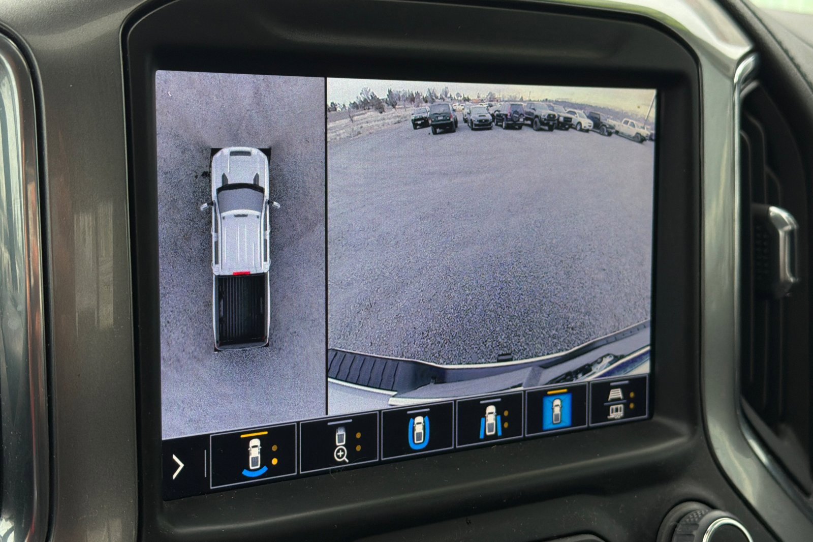 Used 2022 Chevrolet Silverado 3500 LTZ w/ LTZ Plus Package image 25