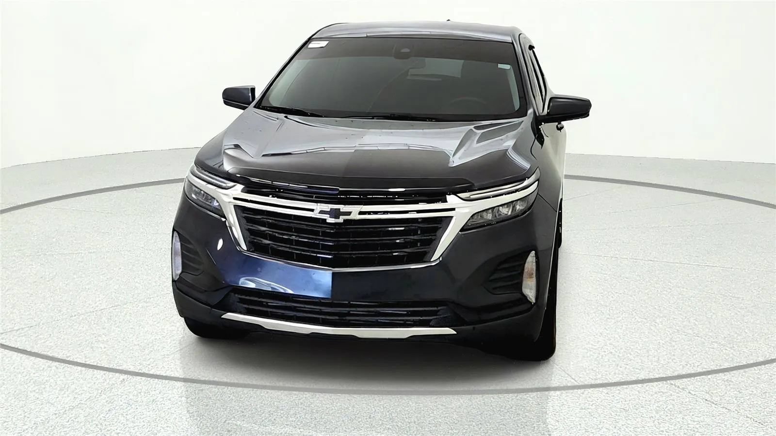 Used 2022 Chevrolet Equinox LT FWD image 2