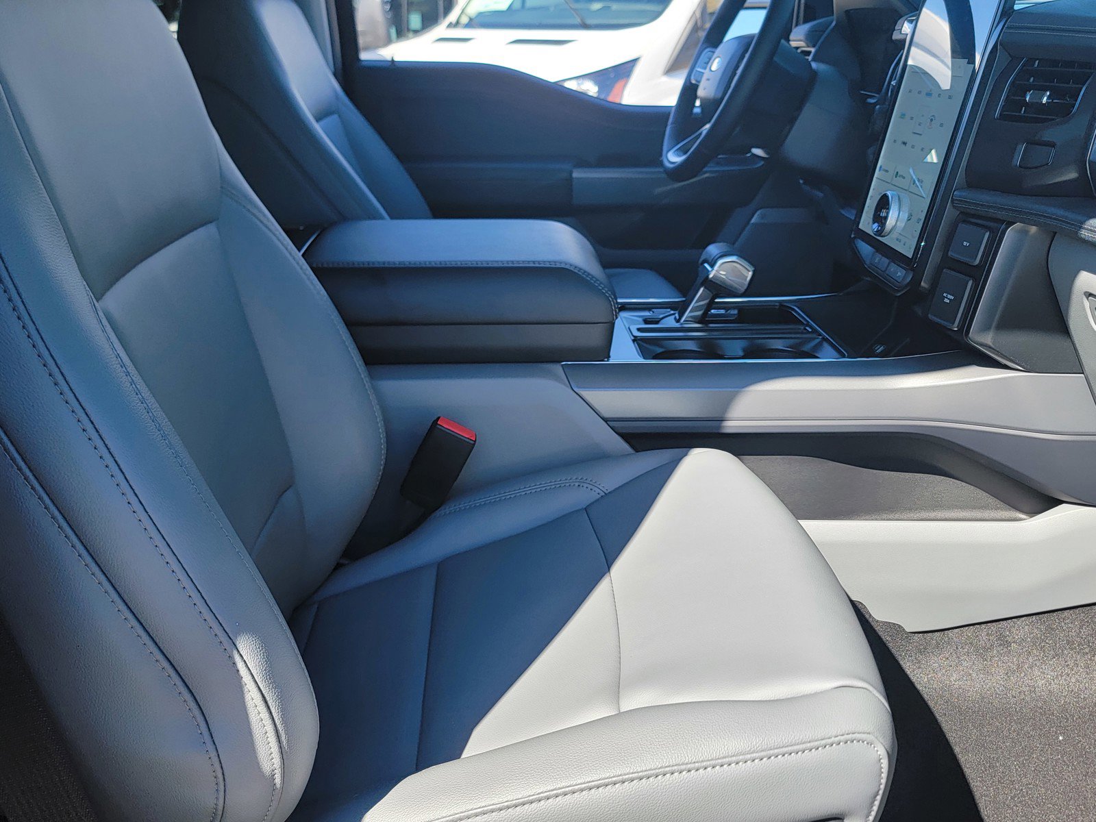 New 2025 Ford F150 Lightning Flash image 15