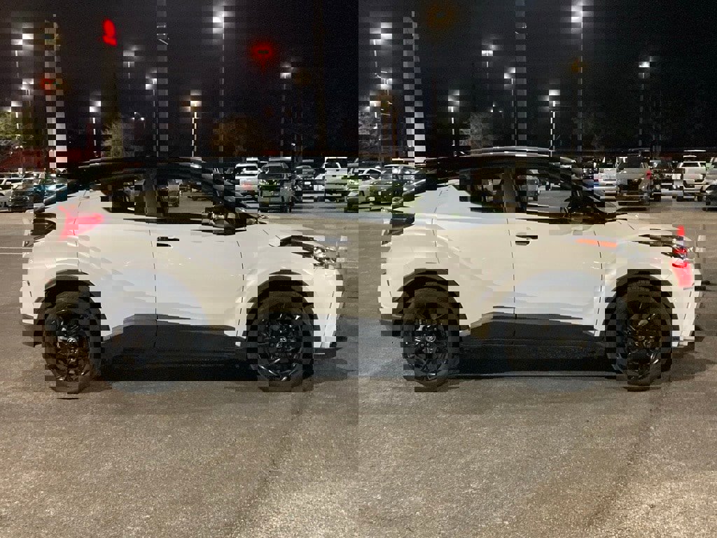 Used 2021 Toyota C-HR Nightshade image 3