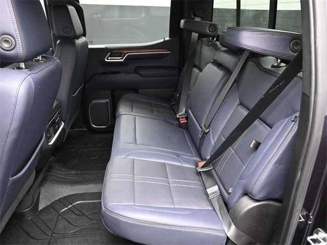 Used 2022 Chevrolet Silverado 1500 High Country w/ High Country Premium Package image 18