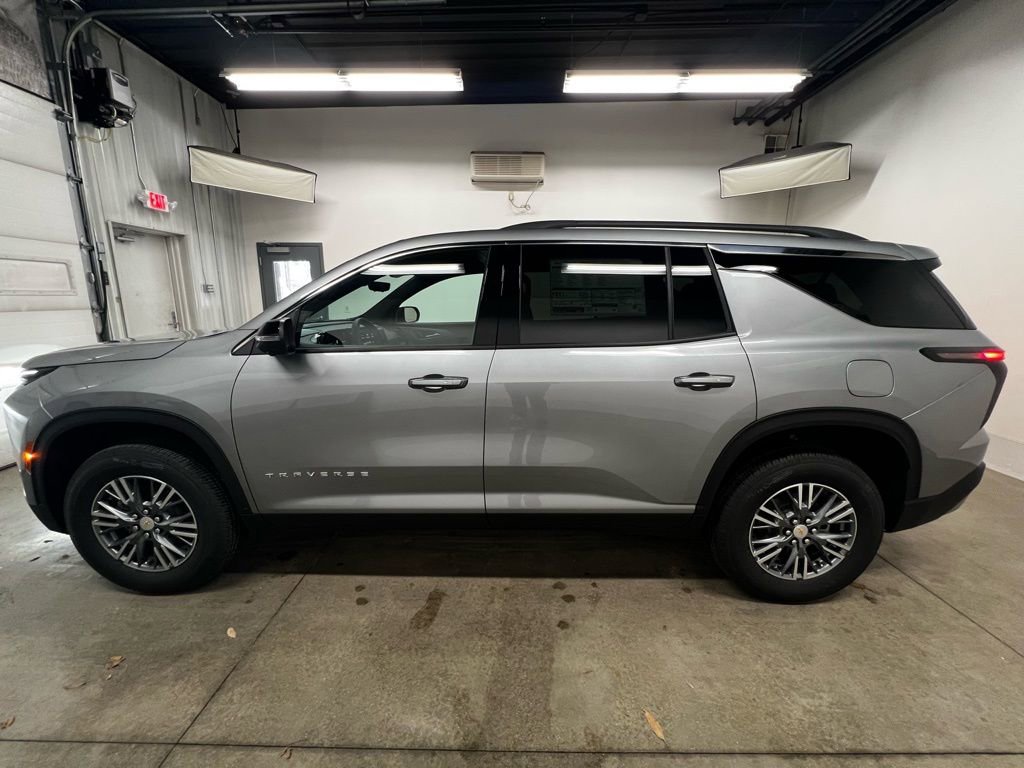 New 2026 Chevrolet Traverse LT w/ Driver Confidence Package image 6