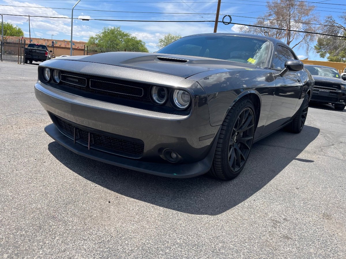 Used 2018 Dodge Challenger R/T Scat Pack w/ Dynamics Package RWD image 7