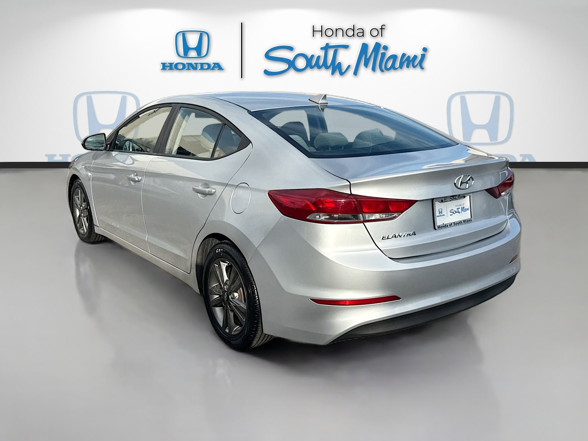 Used 2018 Hyundai Elantra SEL w/ Cargo Package image 5
