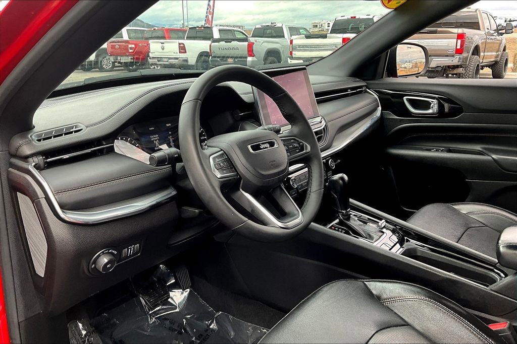 Used 2023 Jeep Compass Limited image 13