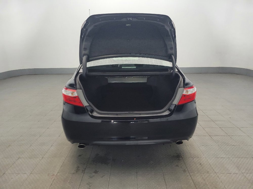 Used 2015 Toyota Camry XSE w/ Advanced Technology Package image 29