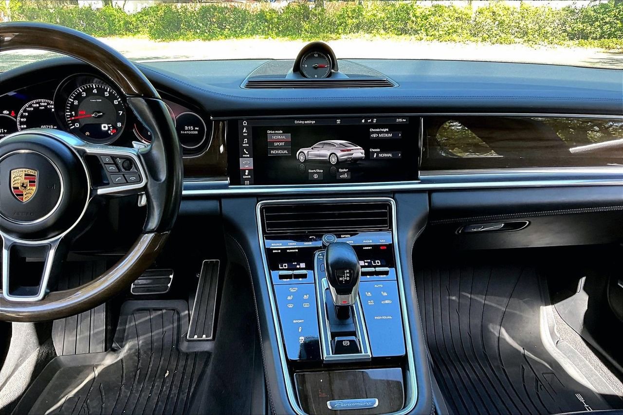 Used 2017 Porsche Panamera 4S AWD/4WD image 9