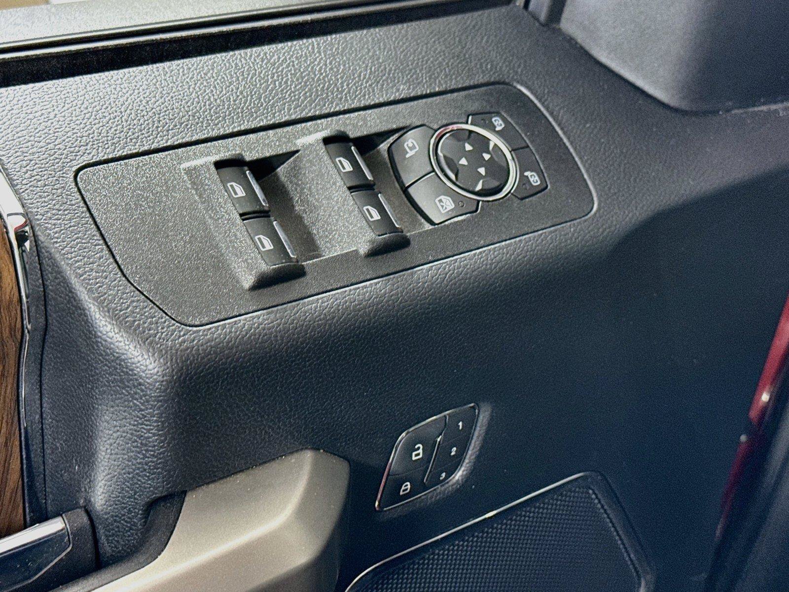 Used 2019 Ford F150 Lariat w/ Equipment Group 502A Luxury AWD/4WD image 12