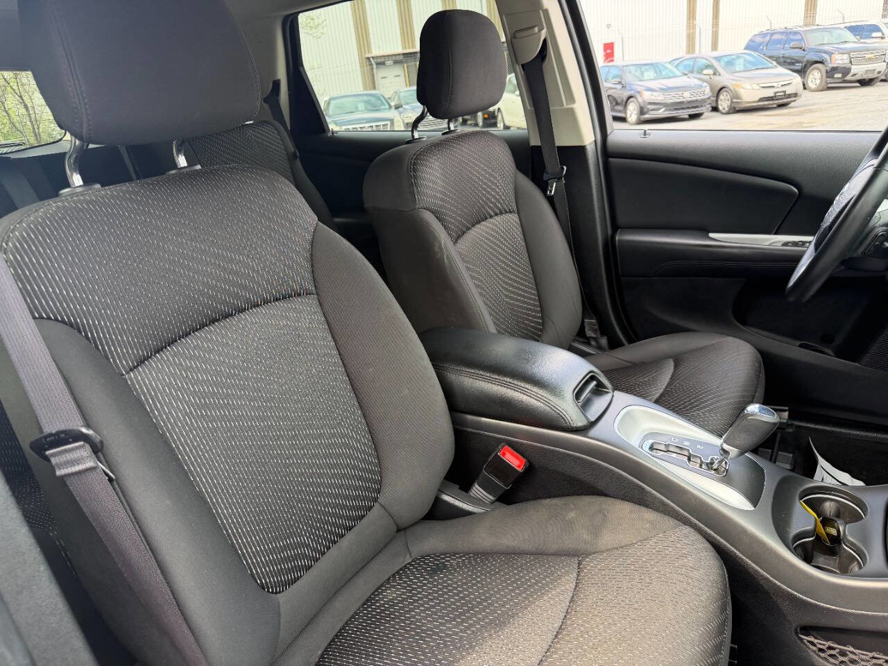 Used 2016 Dodge Journey SE w/ Flexible Seating Group image 39