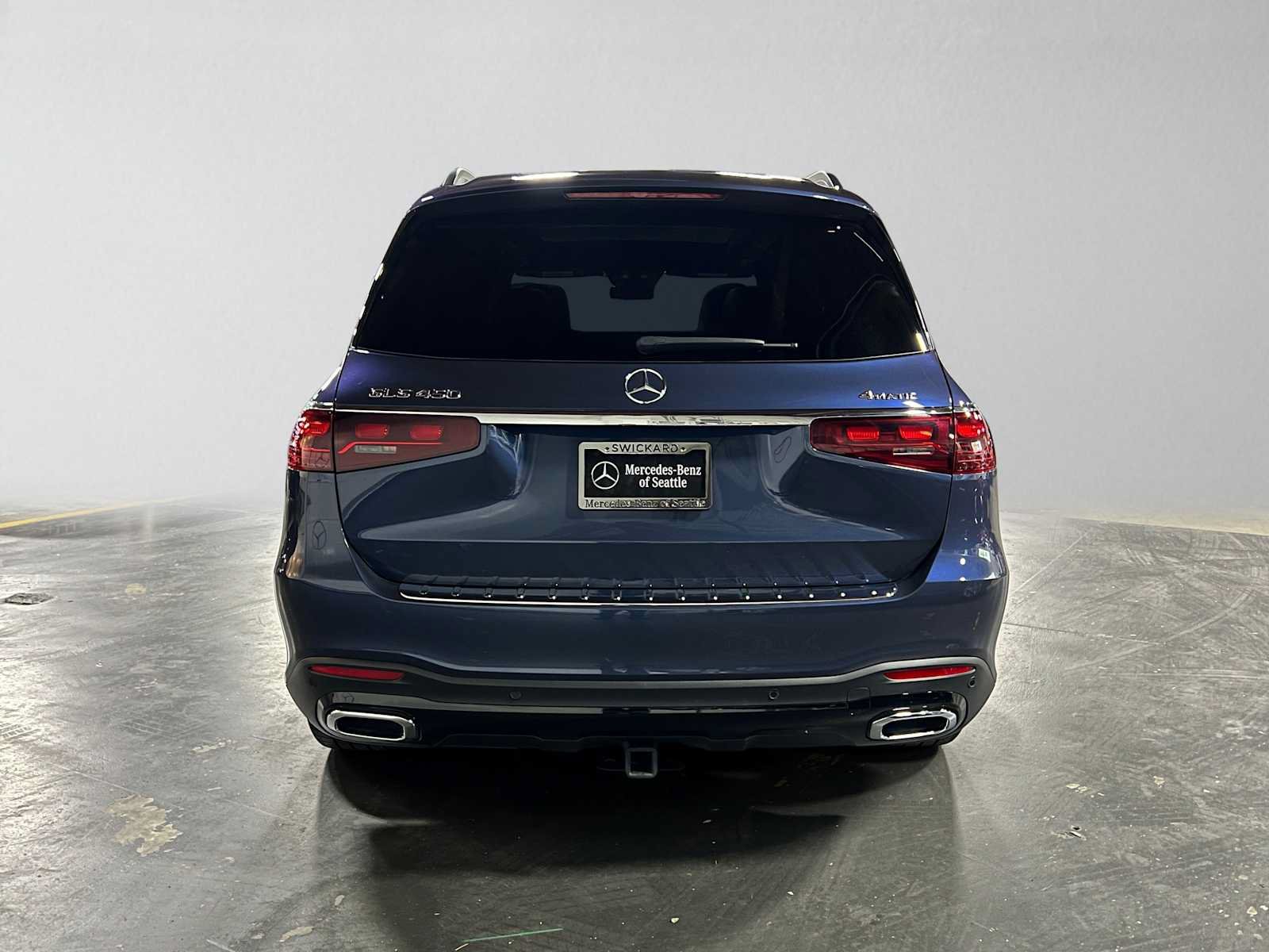 Certified 2025 Mercedes-Benz GLS 450 4MATIC image 4