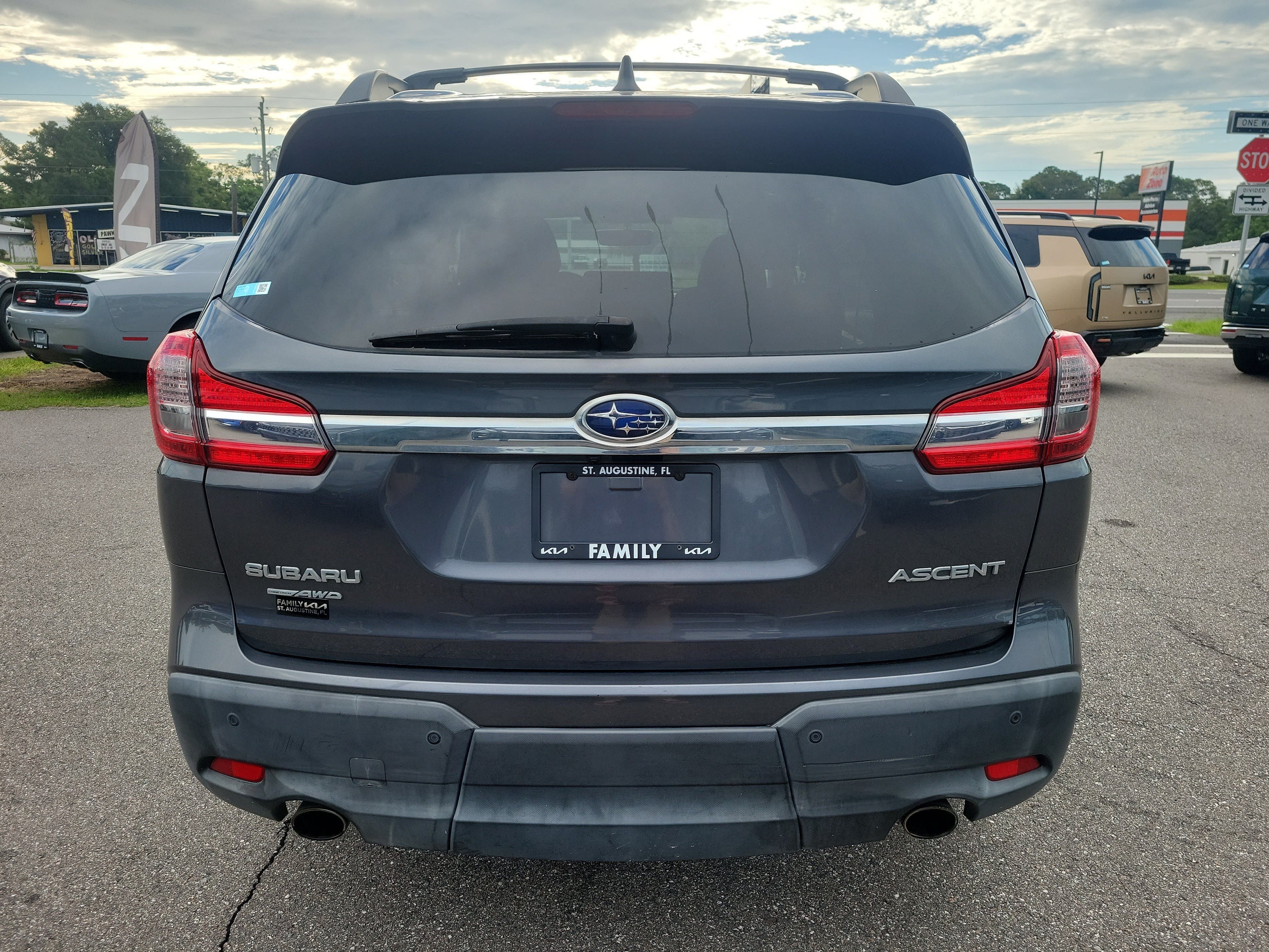 Used 2019 Subaru Ascent Premium AWD/4WD image 5