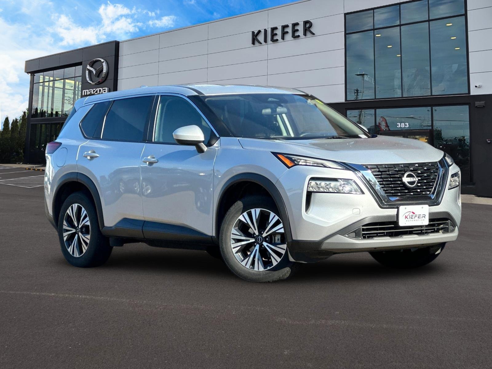 Used 2023 Nissan Rogue SV image 48