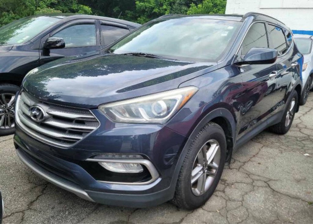 Used 2017 Hyundai Santa Fe Sport FWD image 1