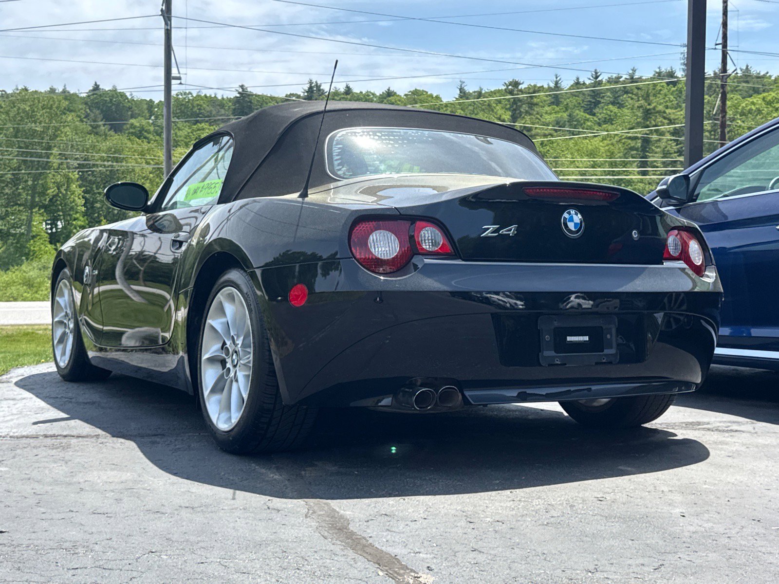 Used 2005 BMW Z4 2.5i RWD image 3