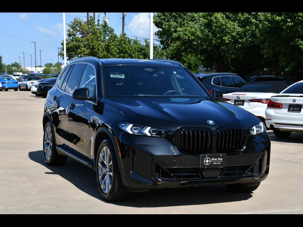 Used 2025 BMW X5 xDrive50e image 1