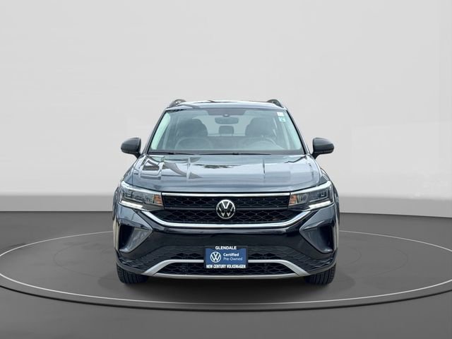 Certified 2023 Volkswagen Taos S image 2