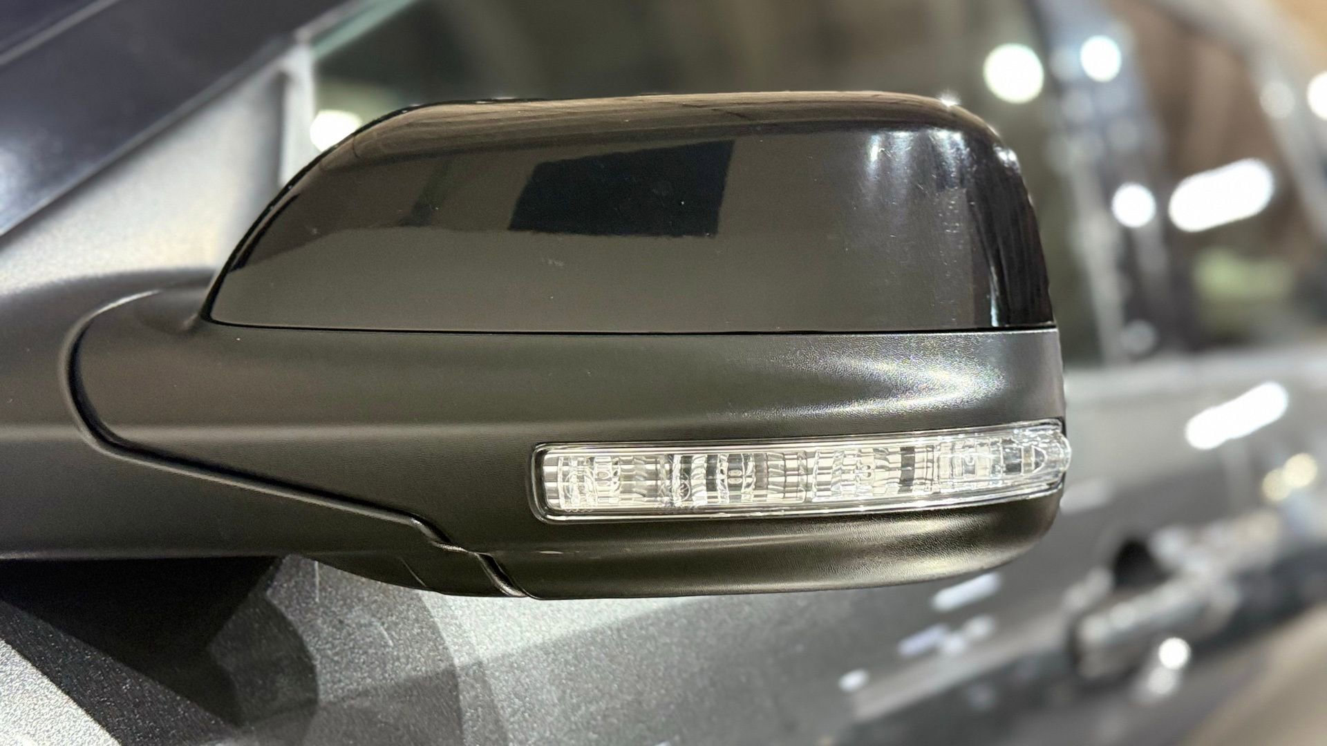 Used 2018 Ford Explorer XLT w/ Equipment Group 201A image 18