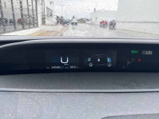 Used 2022 Toyota Prius XLE w/ Advanced Technology Package FWD image 10