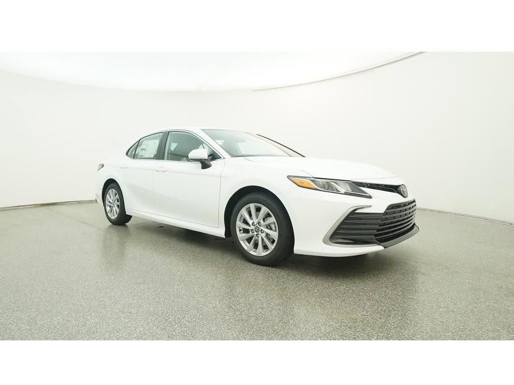 Used 2023 Toyota Camry LE image 30