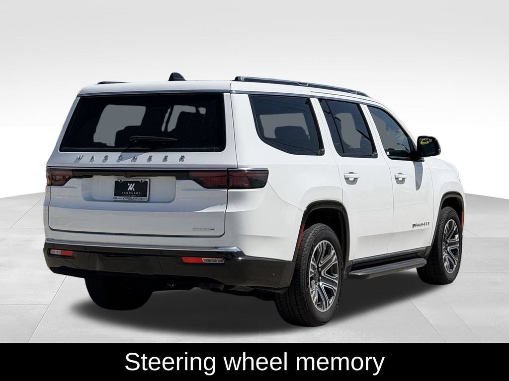 Used 2024 Jeep Wagoneer Series II w/ Flexible Seating Group AWD/4WD image 10