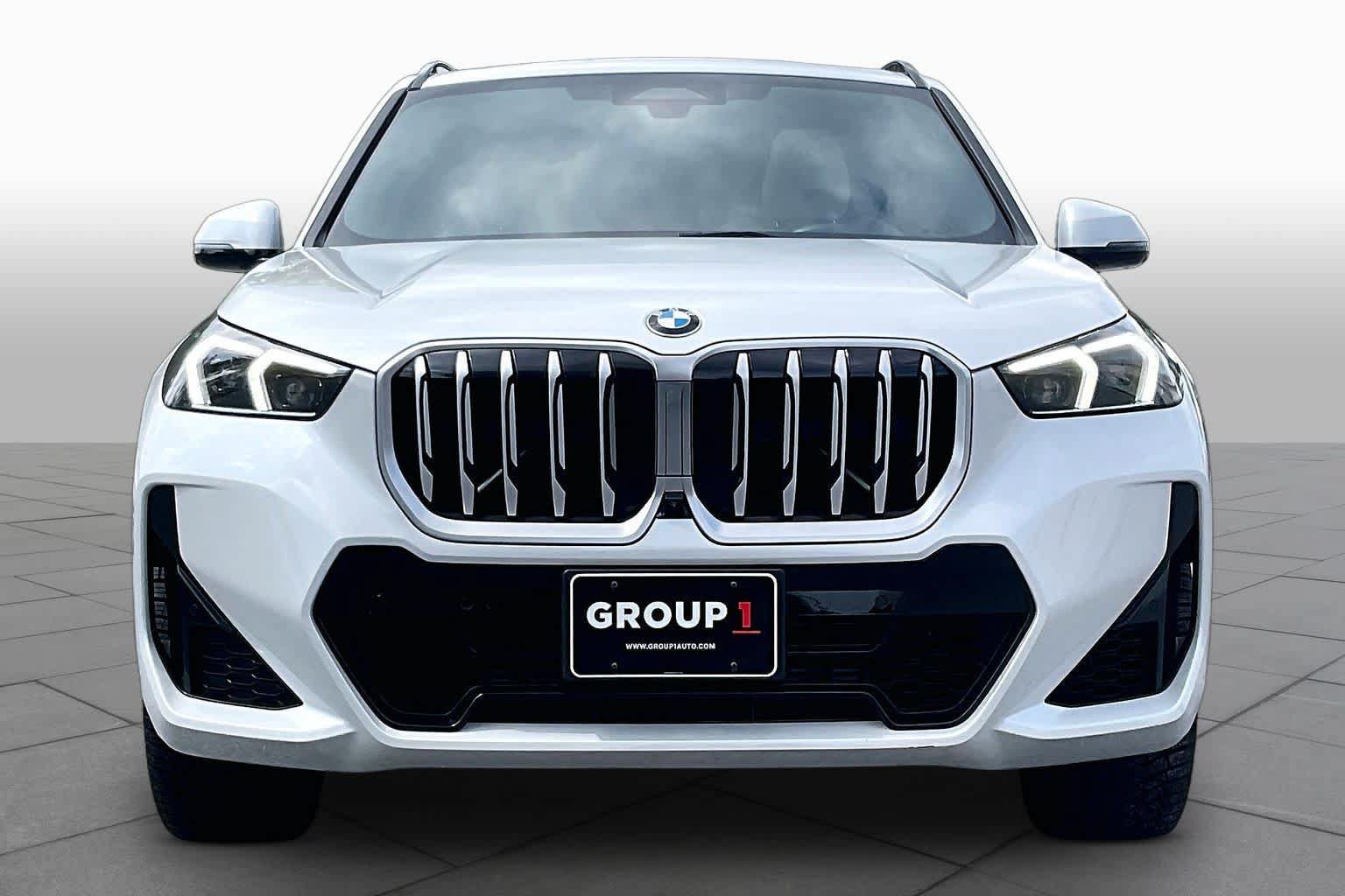 Used 2023 BMW X1 xDrive28i w/ Premium Package AWD/4WD image 3