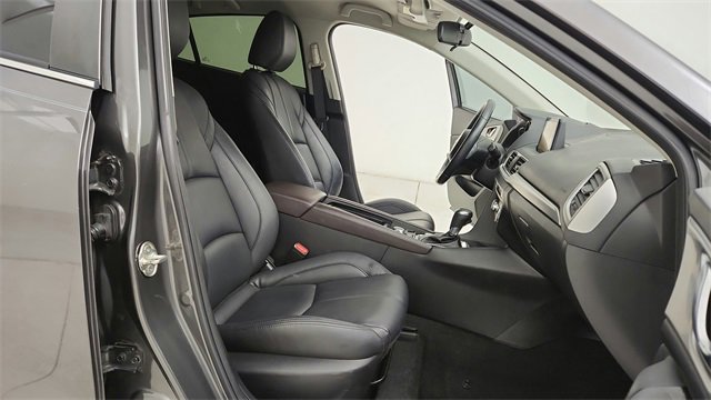 Used 2018 MAZDA MAZDA3 Touring image 28