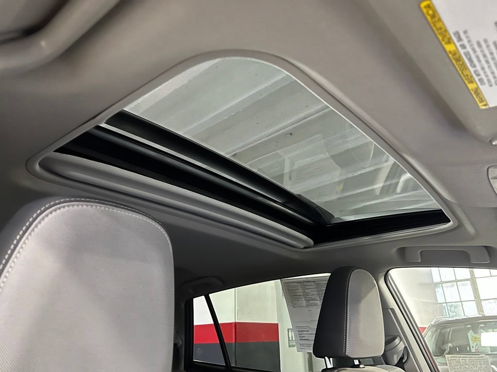 Used 2015 Toyota RAV4 XLE AWD/4WD image 21