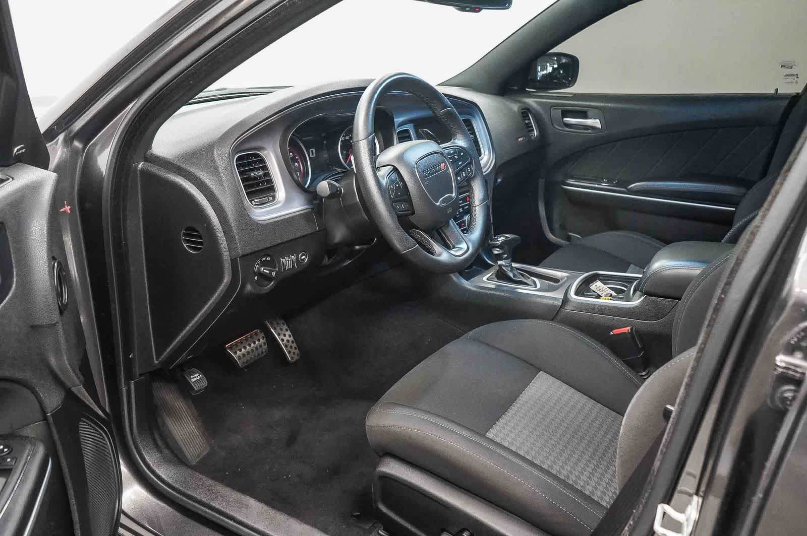 Used 2023 Dodge Charger Scat Pack w/ Harman/Kardon Audio Group image 17