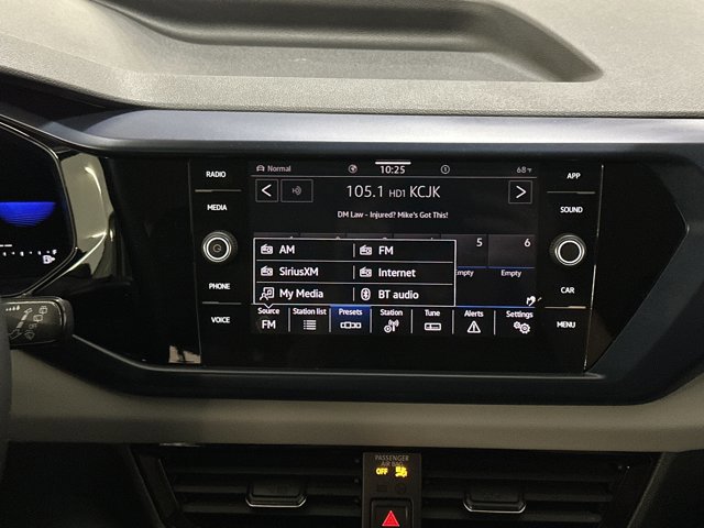 Certified 2022 Volkswagen Taos SE image 31