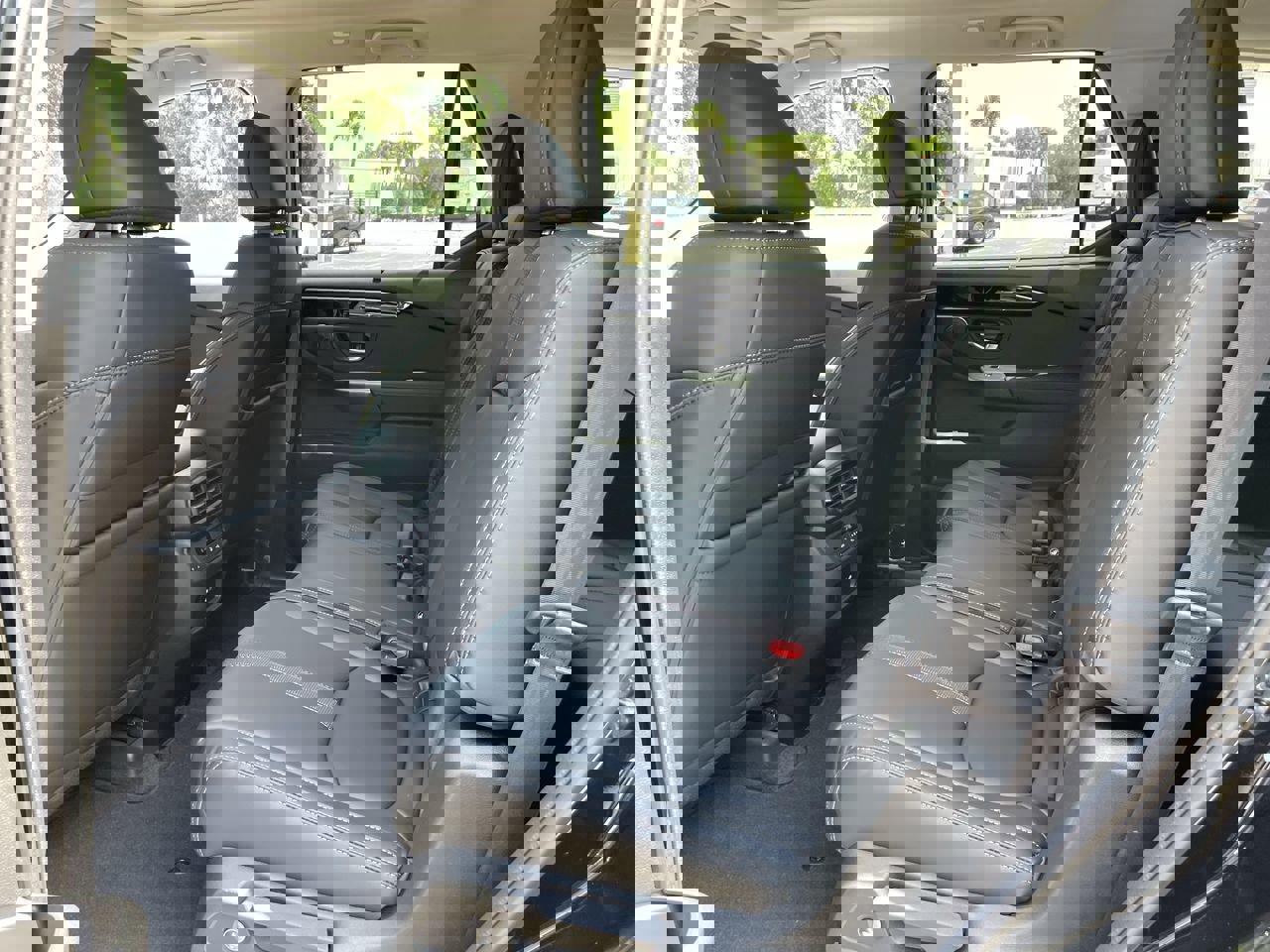 New 2025 Honda Pilot Touring image 18
