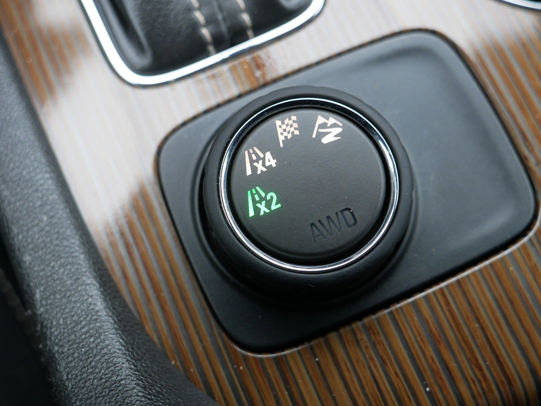 Used 2017 GMC Acadia SLE image 31