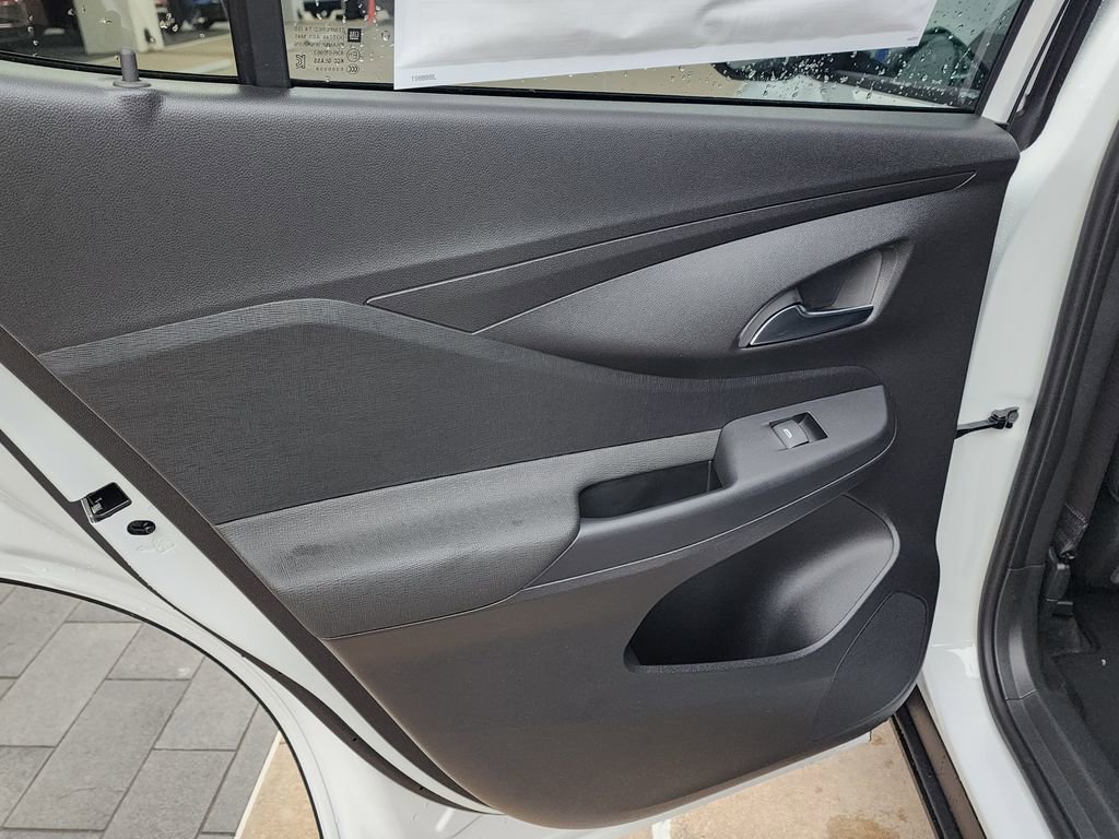 New 2026 Buick Envista Preferred FWD image 38