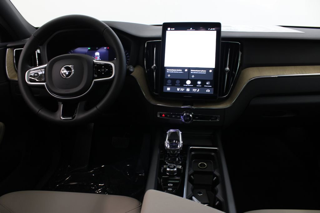 New 2026 Volvo XC60 B5 Plus w/ Protection Package Premier image 9