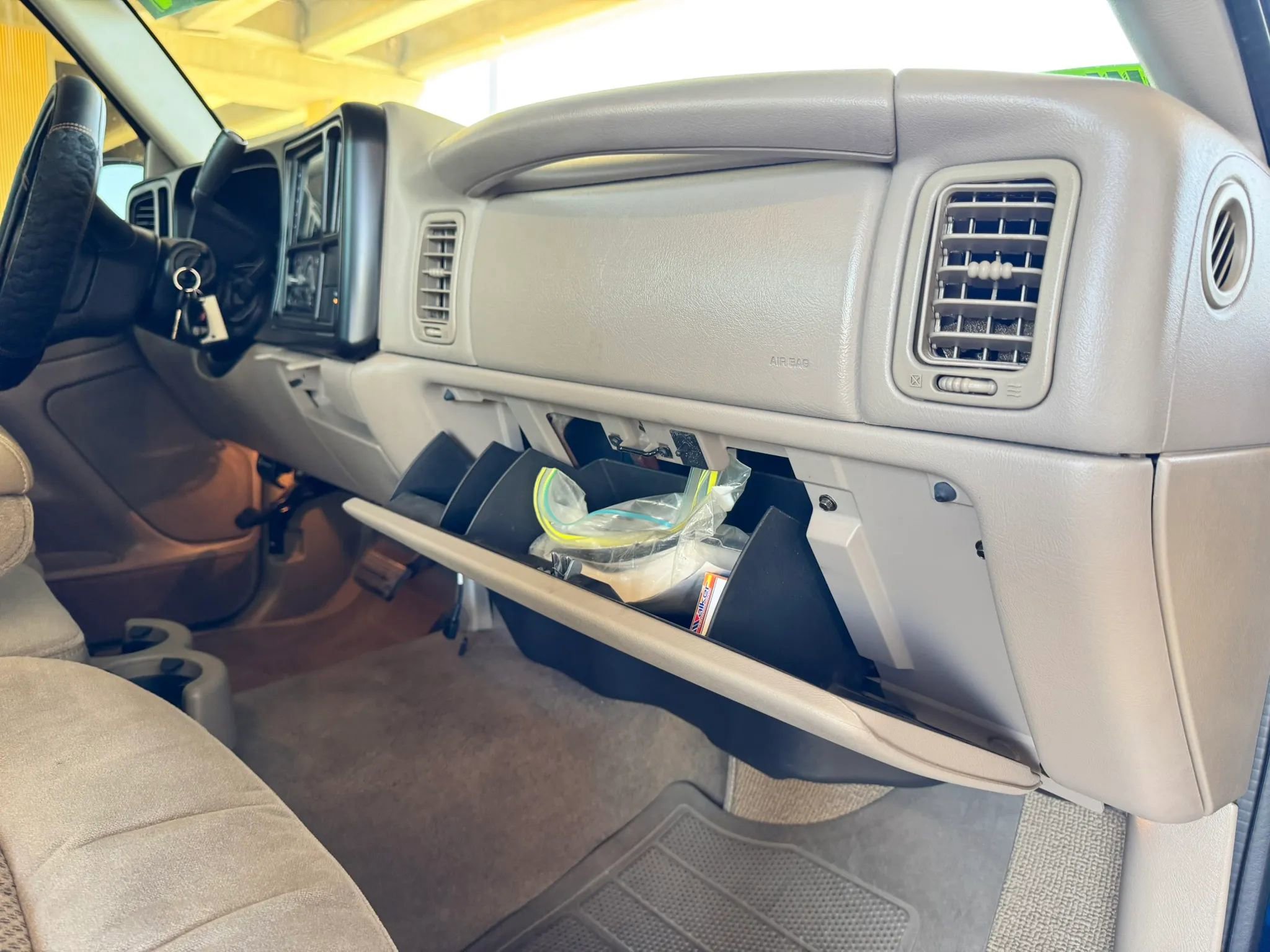 Used 2001 Chevrolet Silverado 1500 LS RWD image 18