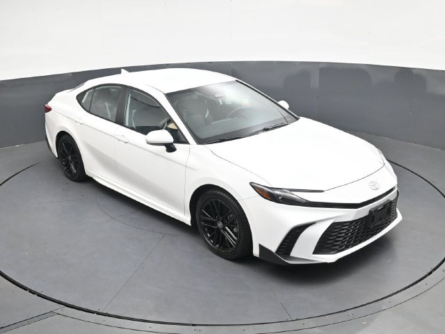 Used 2025 Toyota Camry SE FWD image 23