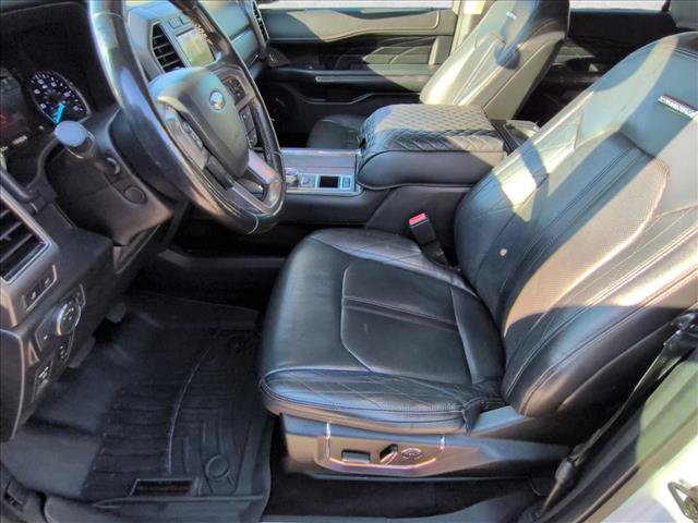 Used 2018 Ford Expedition Max Platinum RWD image 16