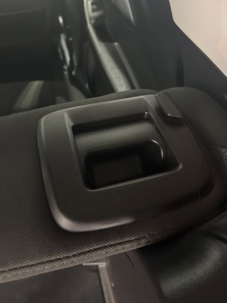 Used 2025 Chevrolet TrailBlazer LT AWD/4WD image 43