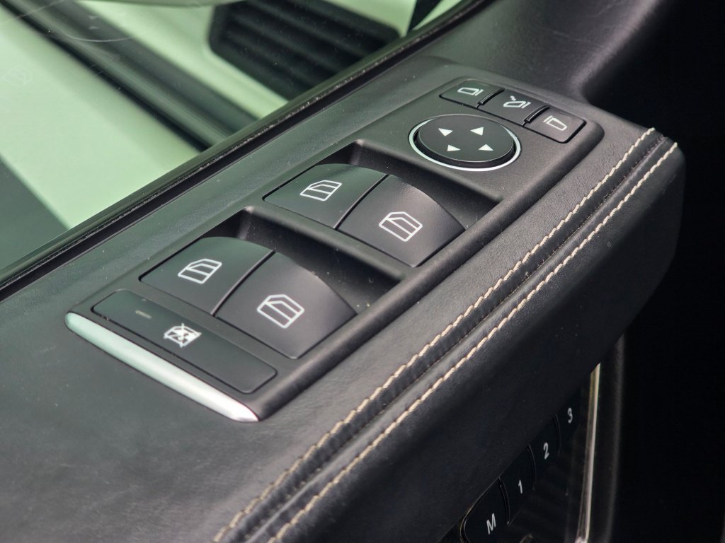 Used 2018 Mercedes-Benz G 550 Squared image 43