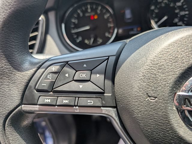 Used 2020 Nissan Rogue S AWD/4WD image 16
