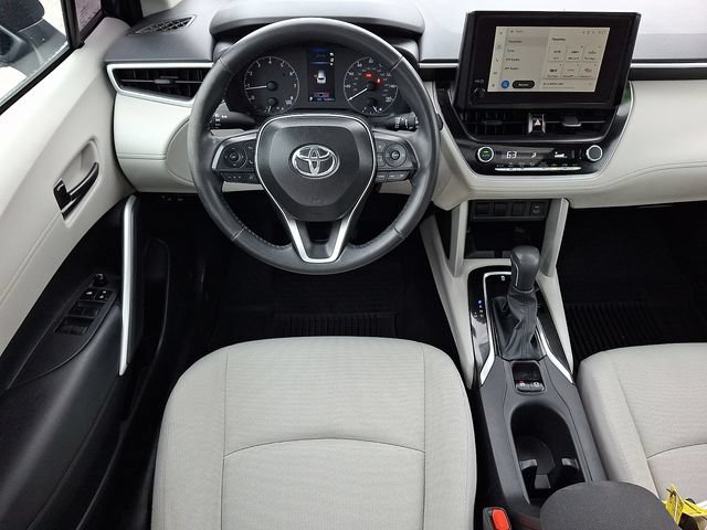 Certified 2025 Toyota Corolla Cross LE w/ Moonroof Package AWD/4WD image 11