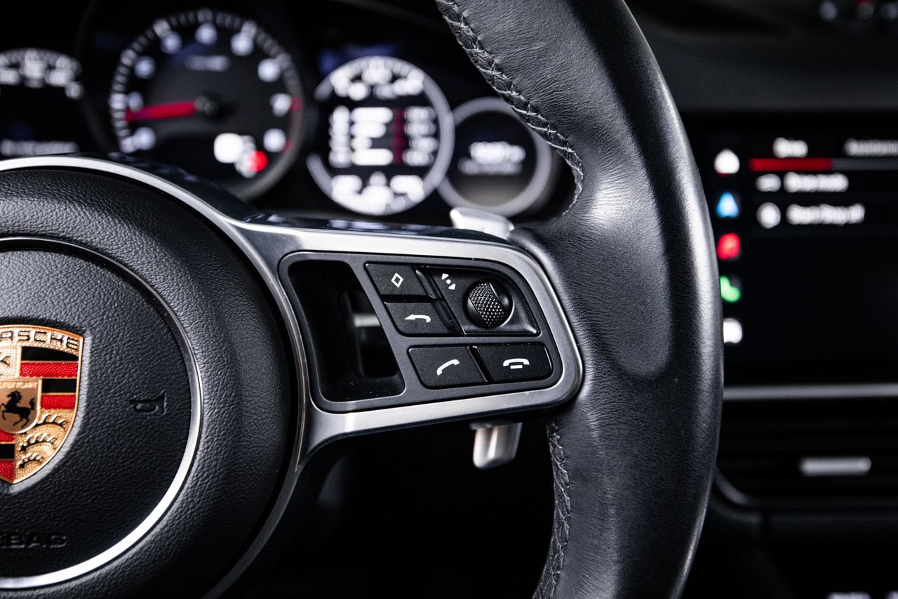Certified 2023 Porsche Cayenne AWD/4WD image 16