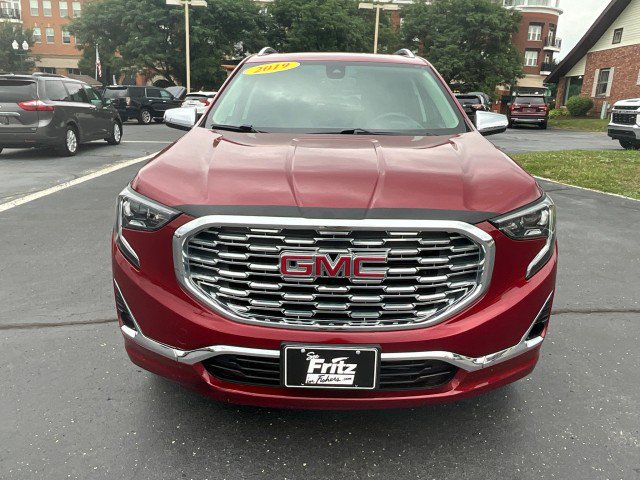 Used 2019 GMC Terrain Denali w/ Driver Alert Package II AWD/4WD image 2