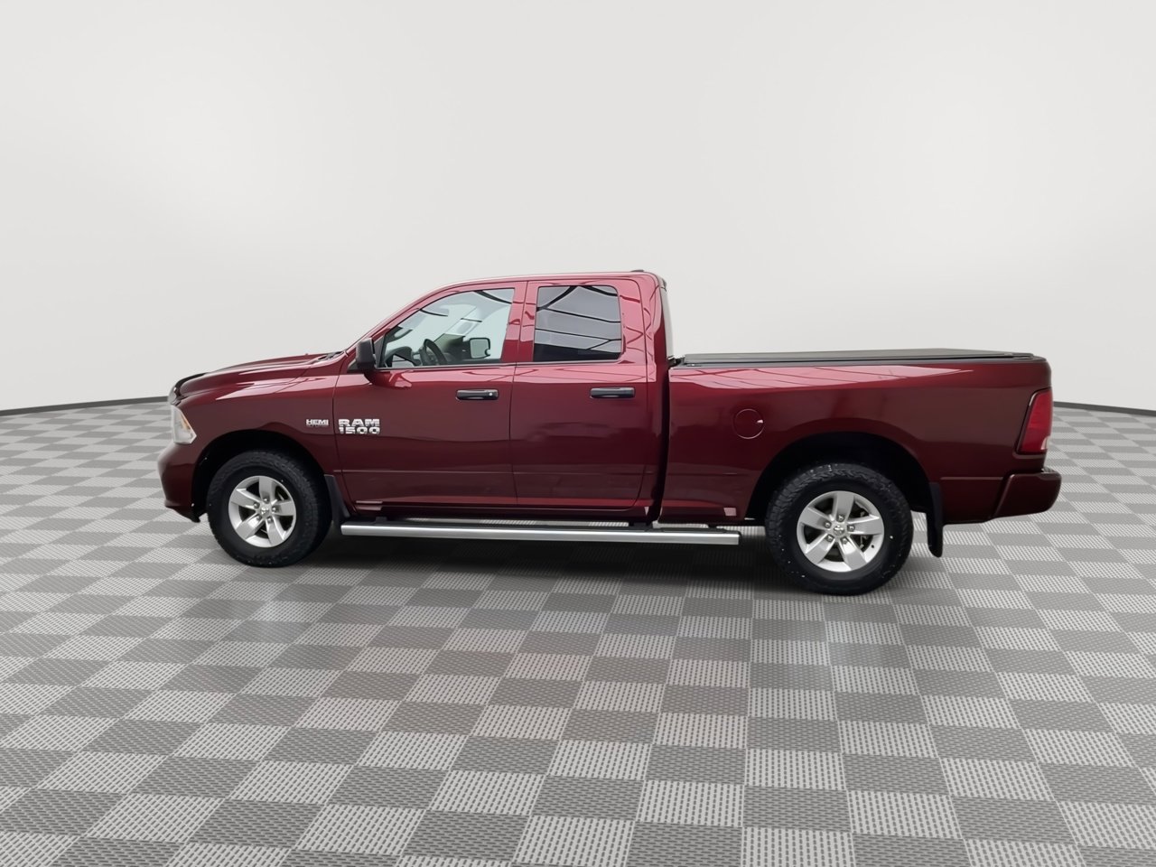 Used 2017 RAM 1500 Express image 32