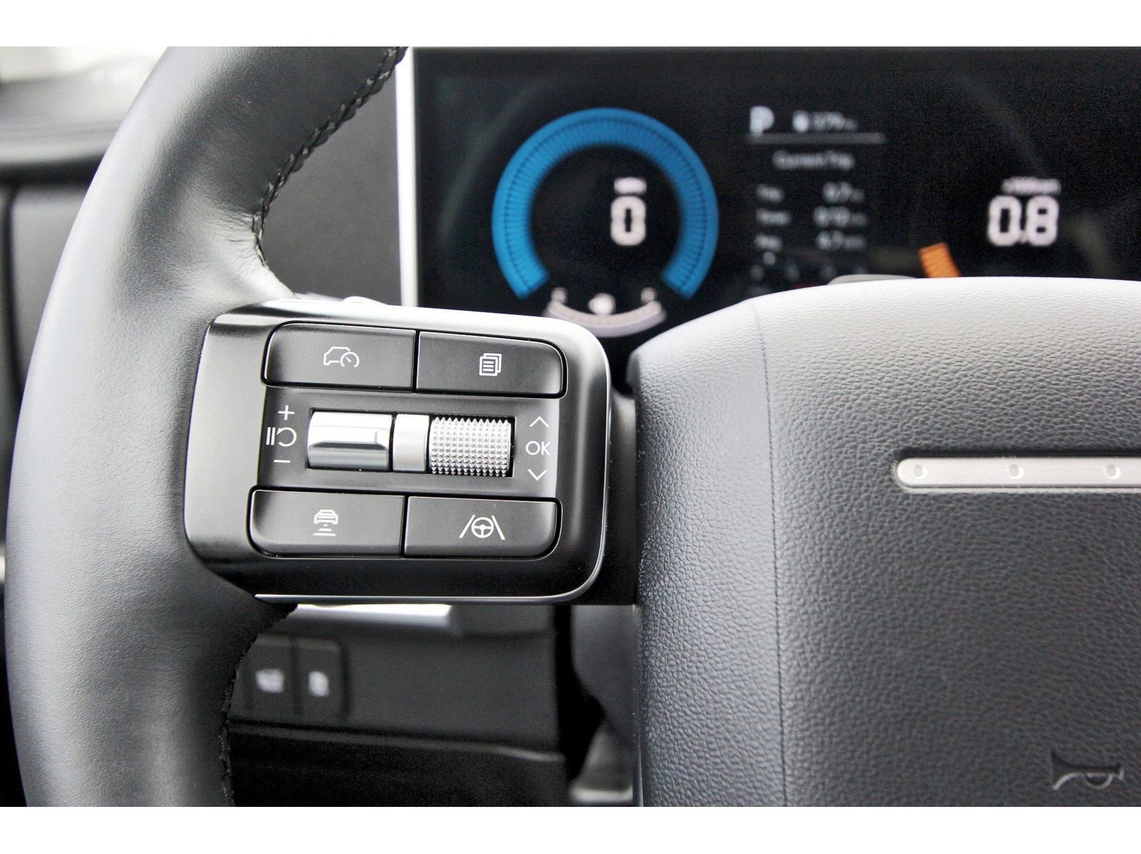 Used 2025 Hyundai Santa Fe SEL image 17