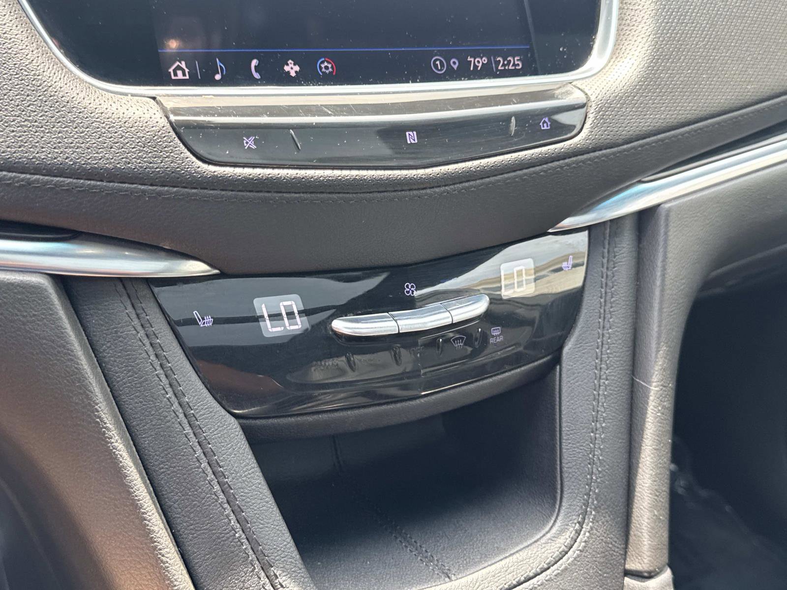 Used 2021 Cadillac XT5 Premium Luxury image 24