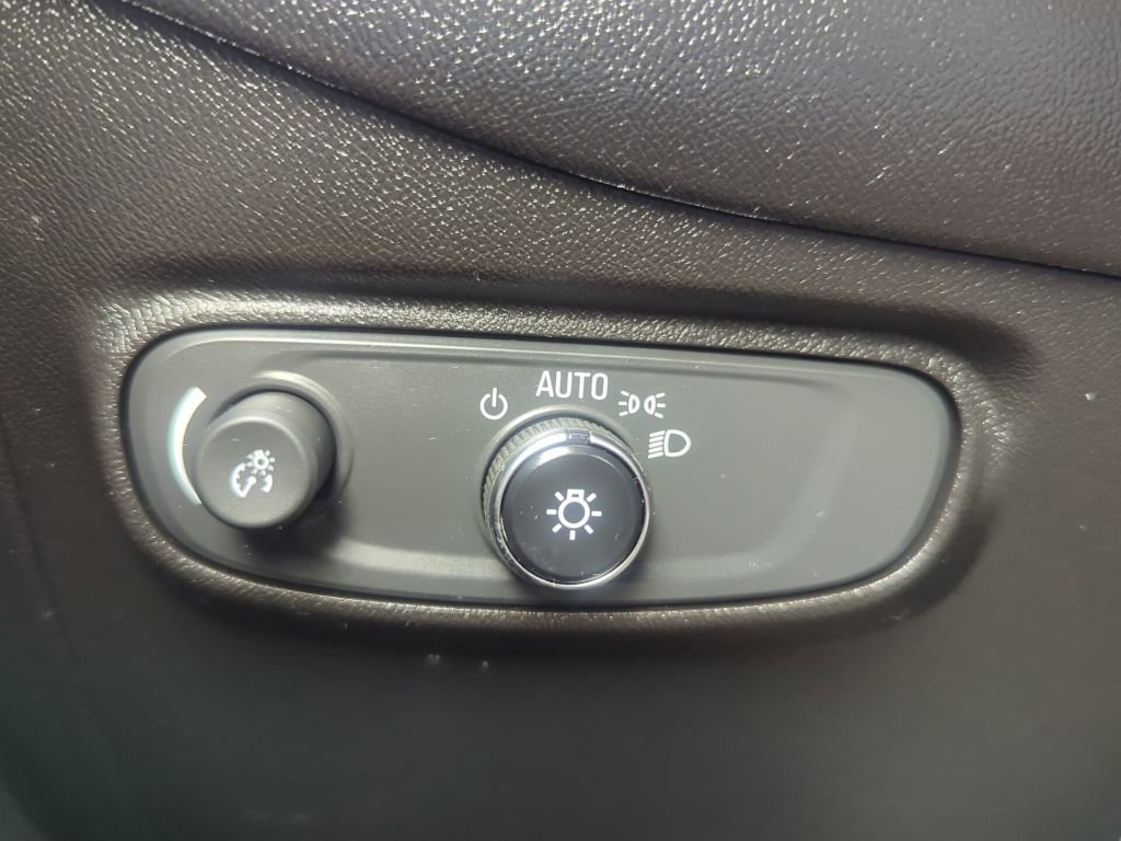 Certified 2022 Chevrolet Equinox RS image 33