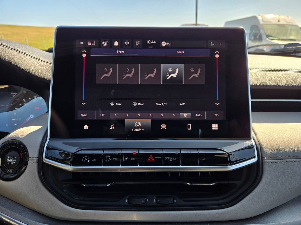 Used 2024 Jeep Compass Limited image 22